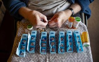 Pasar Online untuk Obat Resep, Steroid & Psikedelik di 2026: Aturan Baru, Risiko, dan Alternatif Legal yang Wajib Kamu Tahu